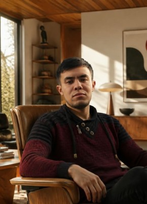 Sardorbek Yakubo из Toshkent 24 года