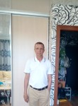 Игорь, 56 лет, Хабаровск