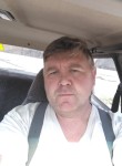 Олег, 53 года, Александровск