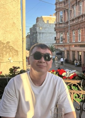 Юрий из Санкт-Петербурга 38 лет