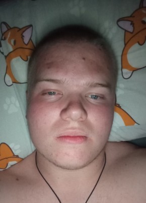 Максим из Тамбова 22 года