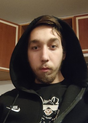 Виталий из Николаева 22 года