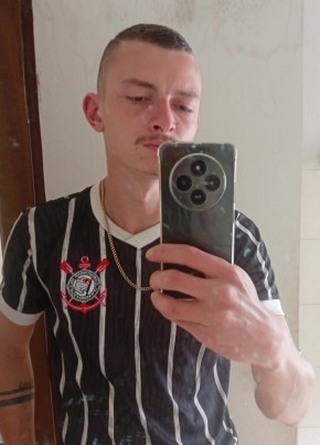 Lucas vinicius из Anápolis 24 года