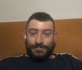 Stelios, 28, Thessaloniki