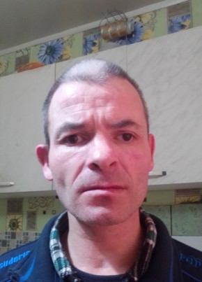 Олег, 44, Россия, Нягань