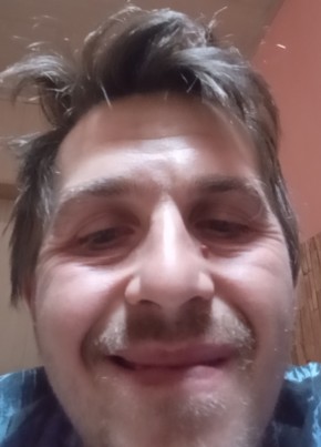 Pejo из Slavonski Brod 32 года
