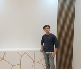 Salman saifi, 20, Halol