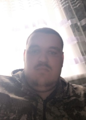 Кирилл Михайлов из Тасеево 18 лет