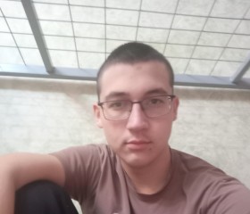 Антон, 18 лет, Уфа