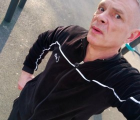 Sasha, 43, Moscow