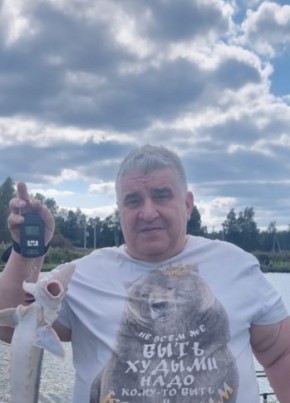 Виктор из Нового Оскола 62 года