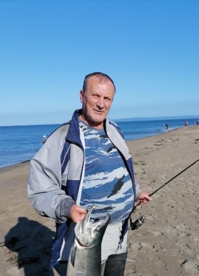 Владимир из Южно-Сахалинска 64 года