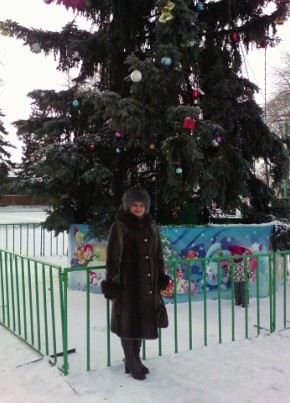 Полина, 59, Россия, Ростов