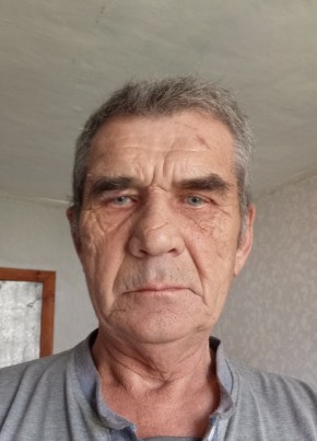 Василий из Нижнего Тагила 67 лет