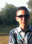 антон, 22 года