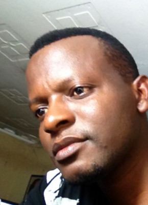Leonard, 30, Tanzania, Dar es Salaam
