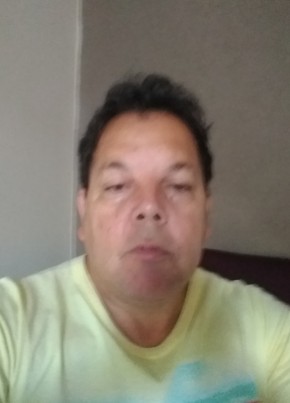 Ademilson, 54, Brazil, Araucaria