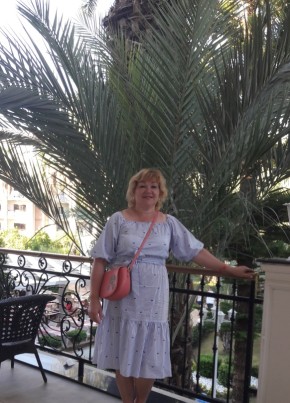 Елена, 61, Россия, Санкт-Петербург