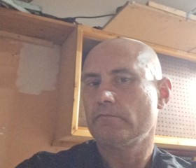 Keith, 45, Anacortes