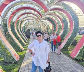 Larisa, 55, Orenburg