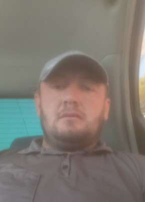 Умар из Wobkent 33 года