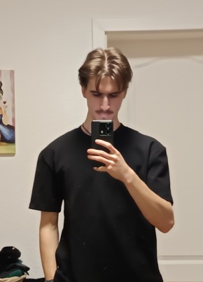 Volodymyr из Kapellen 21 год