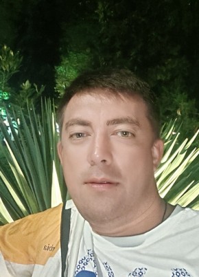 Артём, 38, Россия, Балашиха