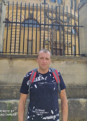 Petr Dubovuk, 42, United Kingdom, Camden Town