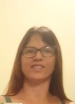 Rita Clara из Guaçuí 54 года