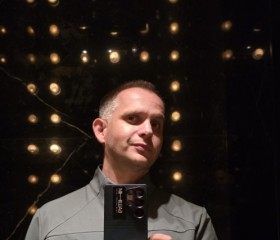 Alex, 37, Shanghai