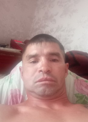 Александр, 44, Россия, Цивильск