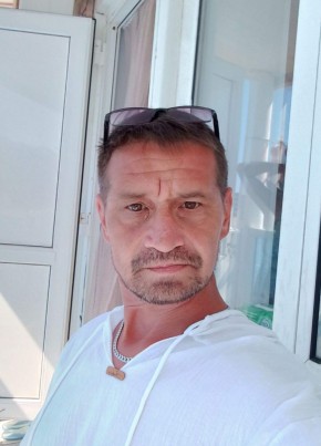 Виталий из Алупки 49 лет