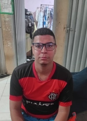 Vitor Hugo из Palmas (Tocantins) 22 года