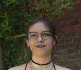 Sofia, 21, Tourcoing