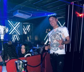 جنرال, 21, Abu Tij