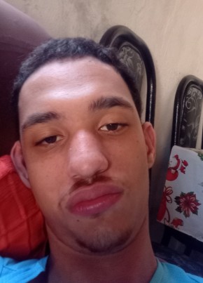 Mateus Mateus из Feira de Santana 18 лет