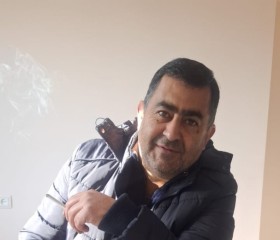 Robert, 48, Yerevan