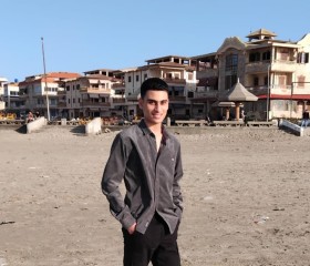 طارق, 20, Damietta