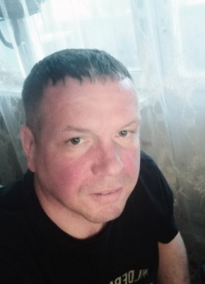 Artem, 40, Russia, Pskov