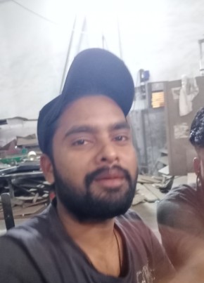Firoz Balbale, 34, India, Mumbai