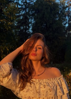 Алина из Краснодара 22 года