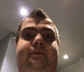 Nate, 29, Sheffield