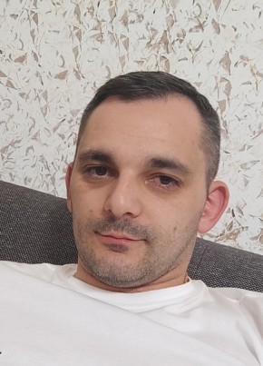 Михаил из Екатеринбурга 39 лет