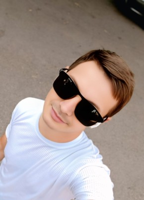 Denis, 31, Russia, Rostov-na-Donu
