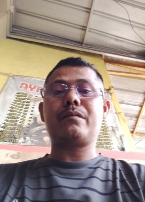 reyhan mahesa из Kota Bandung 46 лет