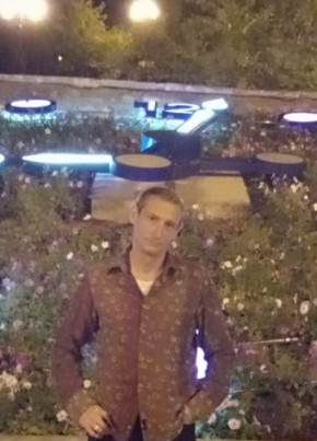 Maksim, 44, Russia, Sevastopol