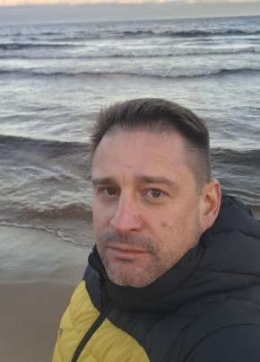 Александр из Приозерска 42 года
