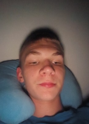 Jakub из Warszawa 18 лет