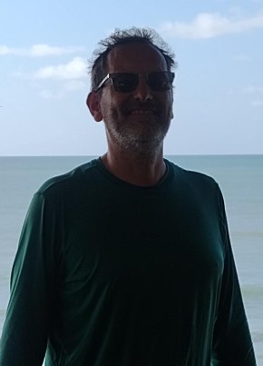 AragOm из Recife 53 года