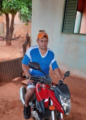Vicente , 35, República Federativa do Brasil, Uberlândia
